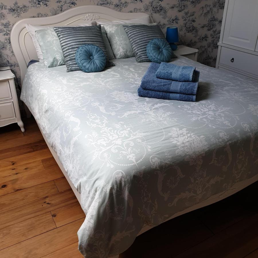 ดิ อัลปากา บีแอนด์บี Bed & Breakfast Chalais  ภายนอก รูปภาพ