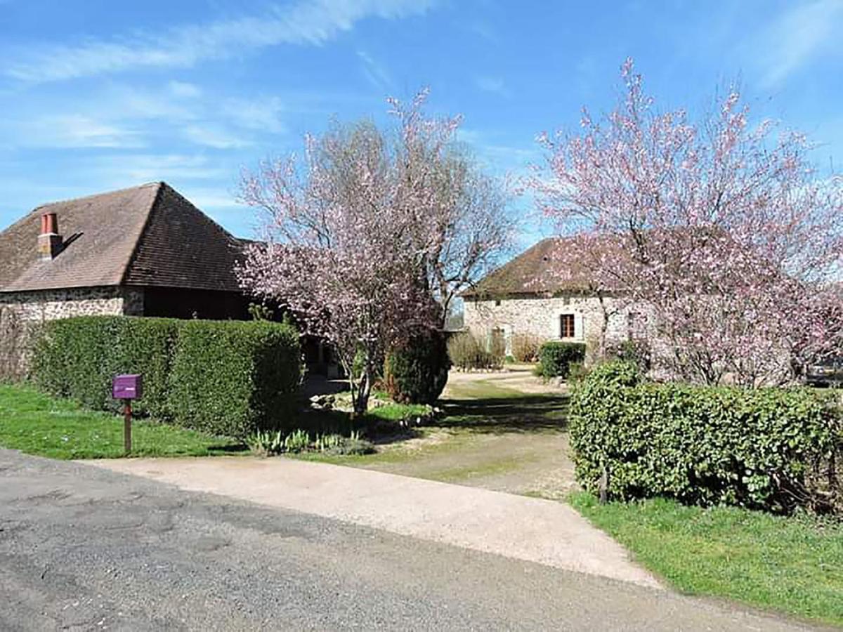 ดิ อัลปากา บีแอนด์บี Bed & Breakfast Chalais  ภายนอก รูปภาพ